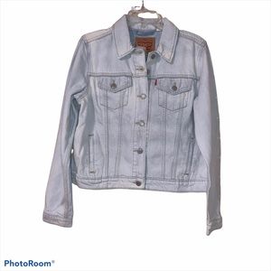 XL Levi’s Denim Trucker Jacket NWT Light wash